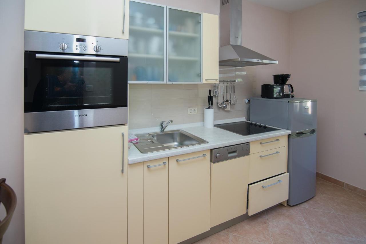 Apartments With A Parking Space Punta Kriza, Cres - 8082 Exterior foto